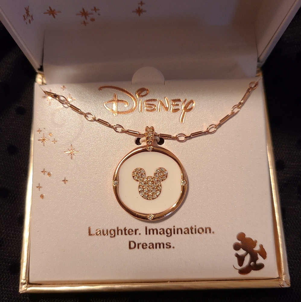 NEW Disney necklace - Picture 3 of 5